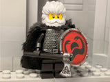 Barbarian Warlord w/Custom Shield!