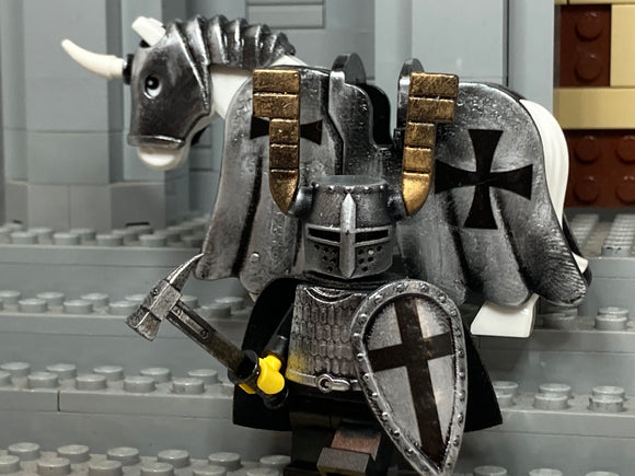 Heavy Cavalry Teutonic Crusader w/Trusty Steed! (In Oxidized Iron)