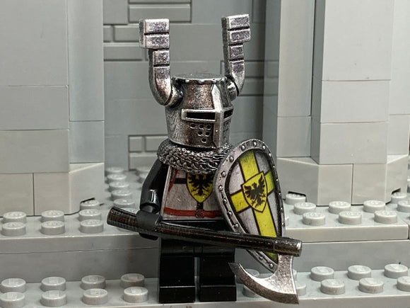 Teutonic Captain w/Custom Helm & Horns, Nordic Axe, Aventail + Kite Shield!